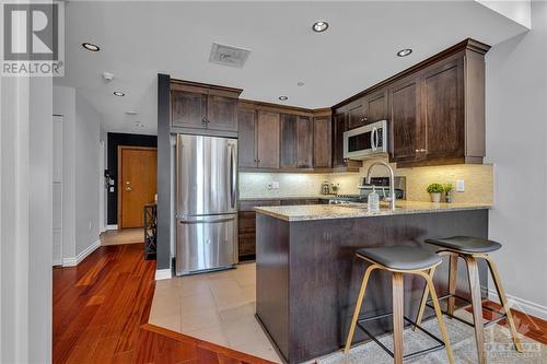 90 George Street Unit#405, Ottawa, ON - Indoor Photo Showing Kitchen With Stainless Steel Kitchen With Upgraded Kitchen