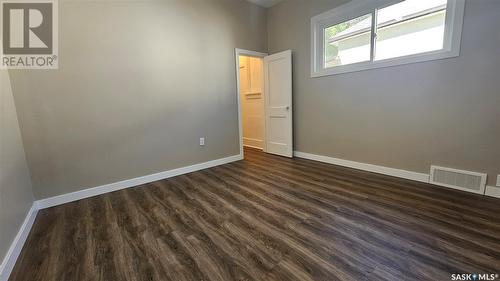 429 2Nd Avenue Ne, Swift Current, SK - Indoor Photo Showing Other Room