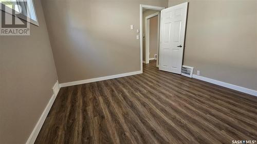 429 2Nd Avenue Ne, Swift Current, SK - Indoor Photo Showing Other Room