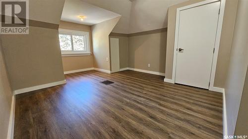 429 2Nd Avenue Ne, Swift Current, SK - Indoor Photo Showing Other Room