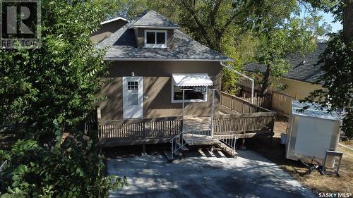 429 2Nd Avenue Ne, Swift Current, SK - Outdoor With Deck Patio Veranda