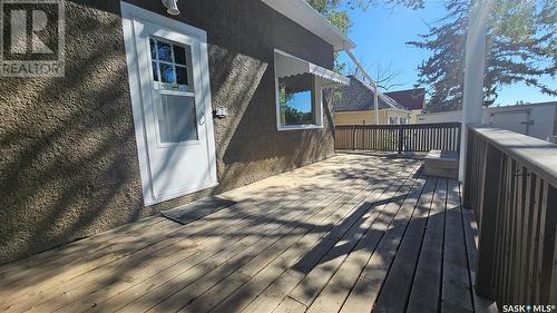 429 2Nd Avenue Ne, Swift Current, SK - Outdoor With Deck Patio Veranda With Exterior