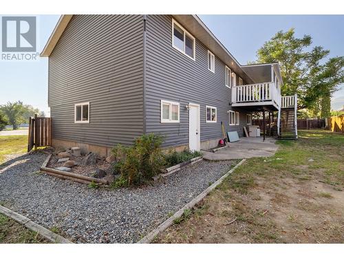 1452 Stratford Place, Kamloops, BC - Outdoor With Exterior