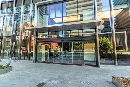 1305 - 55 Charles Street, Toronto, ON - Outdoor