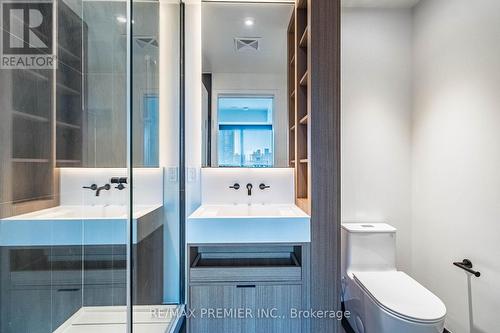 1305 - 55 Charles Street, Toronto, ON - Indoor Photo Showing Bathroom