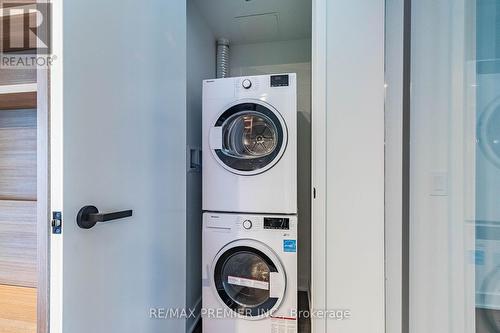 1305 - 55 Charles Street, Toronto, ON - Indoor Photo Showing Laundry Room