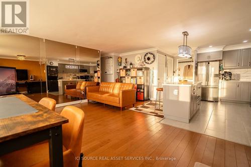 1902 - 270 Palmdale Drive, Toronto (Tam O'Shanter-Sullivan), ON - Indoor Photo Showing Kitchen