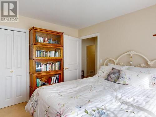 18-4897 Ontario Ave, Powell River, BC - Indoor Photo Showing Bedroom