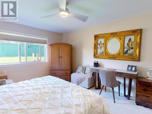 18-4897 Ontario Ave, Powell River, BC - Indoor Photo Showing Bedroom