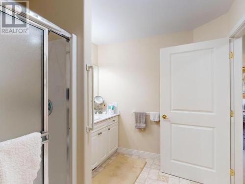 18-4897 Ontario Ave, Powell River, BC - Indoor Photo Showing Bathroom