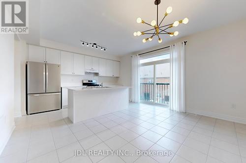 173 Tennant Circle, Vaughan (Vellore Village), ON - Indoor Photo Showing Kitchen