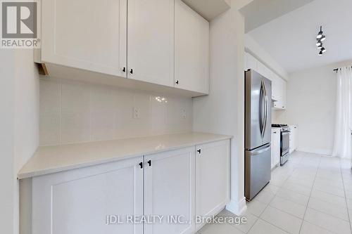 173 Tennant Circle, Vaughan (Vellore Village), ON - Indoor Photo Showing Kitchen