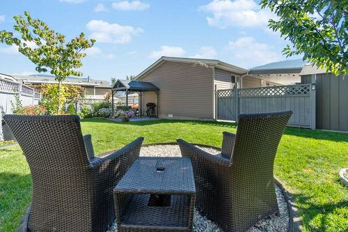 7251 45 Street, Salmon Arm, BC - Outdoor