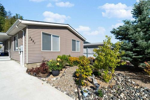 7251 45 Street, Salmon Arm, BC - Outdoor