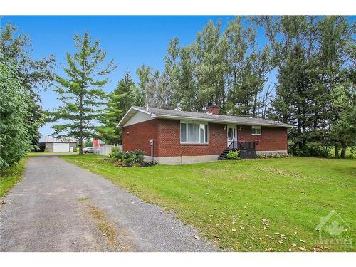 4257 Appleton Side Road, Almonte, ON 