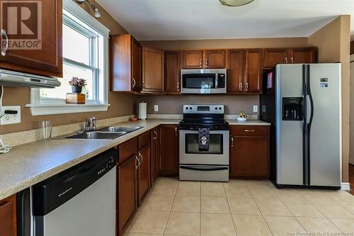 50 Estate Drive, Saint John, NB - Indoor Photo Showing Kitchen With Double Sink