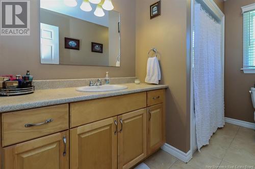 50 Estate Drive, Saint John, NB - Indoor Photo Showing Bathroom