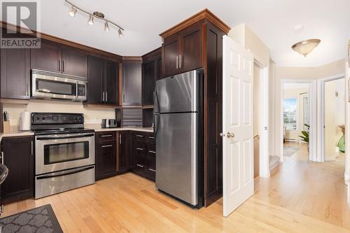 30 Melville Place, St. John'S, NL - Indoor Photo Showing Kitchen