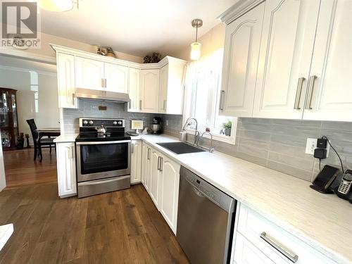 8 Beeton Place, Grand Falls-Windsor, NL - Indoor Photo Showing Kitchen