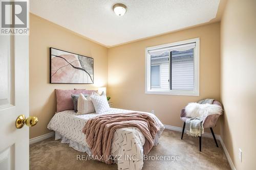 19 Wilkins Crescent, Clarington (Courtice), ON - Indoor Photo Showing Bedroom