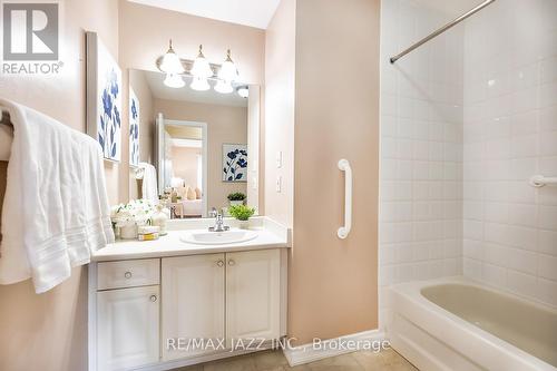 19 Wilkins Crescent, Clarington (Courtice), ON - Indoor Photo Showing Bathroom