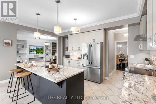 77 Gimblett Street W, Clarington (Bowmanville), ON - Indoor Photo Showing Kitchen With Upgraded Kitchen