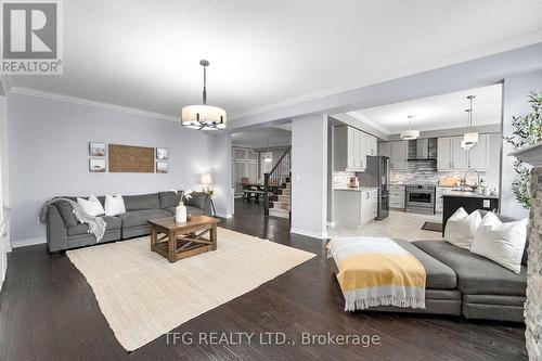 77 Gimblett Street W, Clarington (Bowmanville), ON - Indoor Photo Showing Living Room