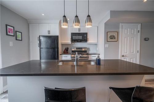 2070 Brant Street|Unit #3, Burlington, ON - Indoor Photo Showing Kitchen