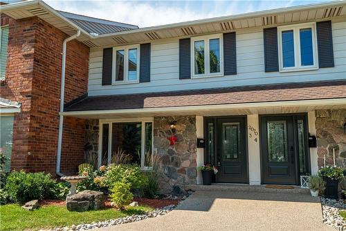 2070 Brant Street Unit# 3, Burlington, ON - Outdoor