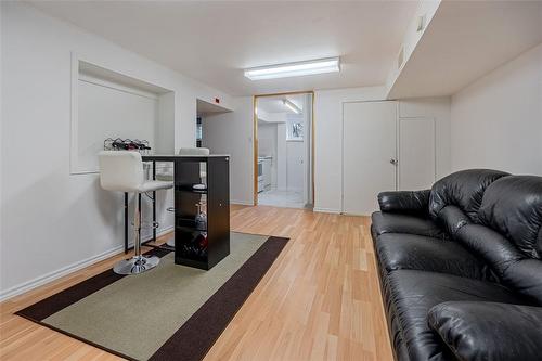 15 Gailong Court, Toronto, ON - Indoor