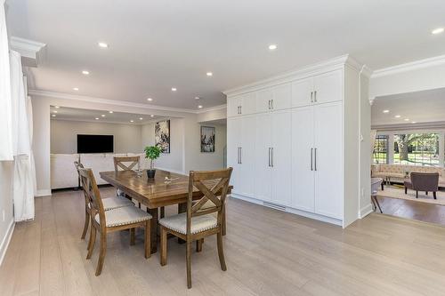 833 Calder Road, Mississauga, ON - Indoor Photo Showing Dining Room