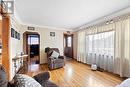 3511 Tecumseh Rd W, Windsor, ON  - Indoor Photo Showing Living Room 