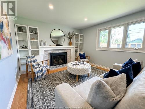 2680 Jamaica Cres, Windsor, ON - Indoor Photo Showing Living Room With Fireplace