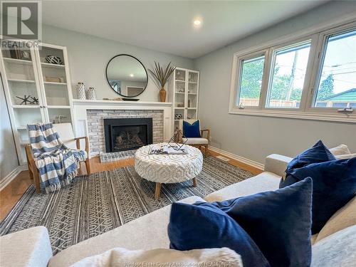 2680 Jamaica Cres, Windsor, ON - Indoor Photo Showing Living Room With Fireplace