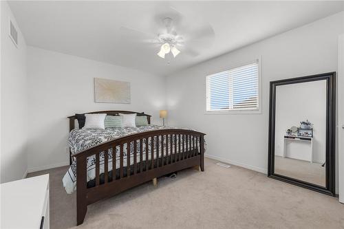 24 Gershwin Court, Hamilton, ON - Indoor Photo Showing Bedroom