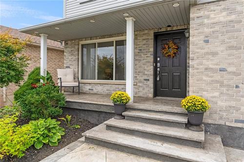 24 Gershwin Court, Hamilton, ON - Outdoor With Deck Patio Veranda