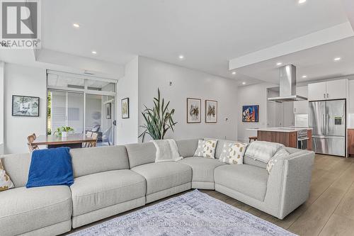 103 - 77 Yates Street, St. Catharines, ON - Indoor Photo Showing Living Room