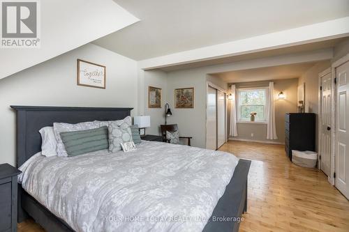 9405 Five Side Road, Erin, ON - Indoor Photo Showing Bedroom