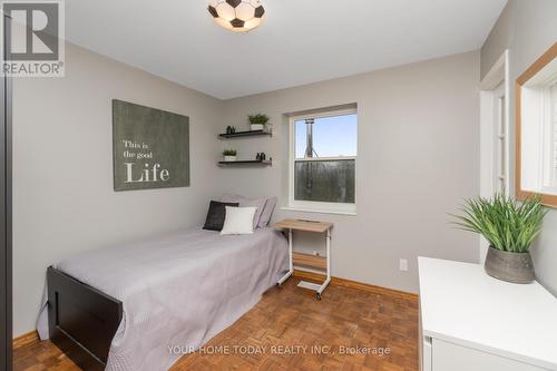 9405 Five Side Road, Erin, ON - Indoor Photo Showing Bedroom