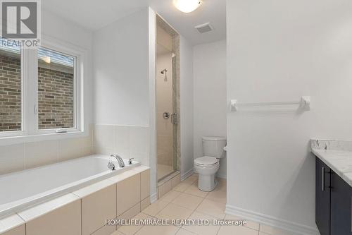 30 Doc Lougheed Avenue, Southgate, ON - Indoor Photo Showing Bathroom