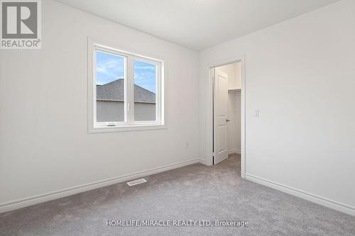 30 Doc Lougheed Avenue, Southgate, ON - Indoor Photo Showing Other Room