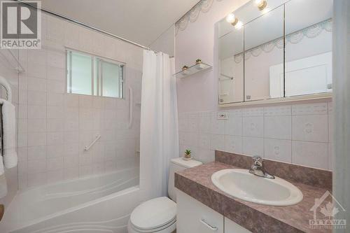 3120 Southmore Drive, Ottawa, ON - Indoor Photo Showing Bathroom