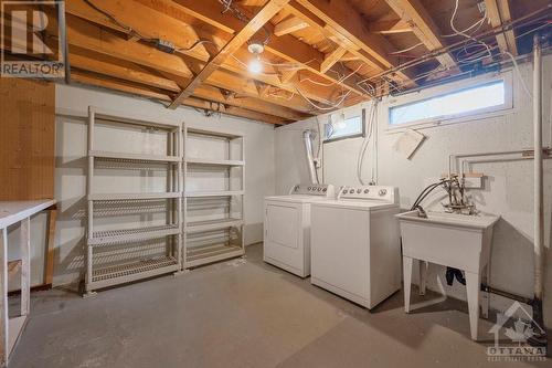 3120 Southmore Drive, Ottawa, ON - Indoor Photo Showing Laundry Room