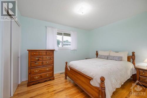 3120 Southmore Drive, Ottawa, ON - Indoor Photo Showing Bedroom