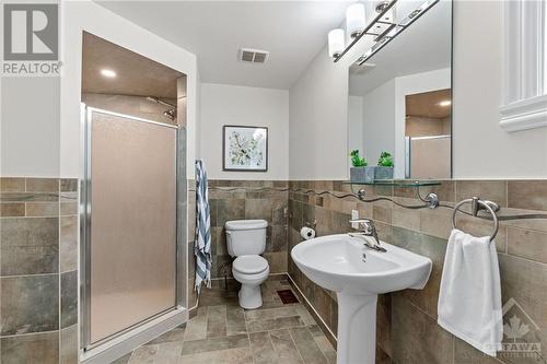 1526 Carsonby Road E, Ottawa, ON - Indoor Photo Showing Bathroom