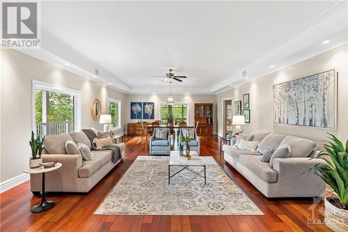 1526 Carsonby Road E, Ottawa, ON - Indoor Photo Showing Living Room