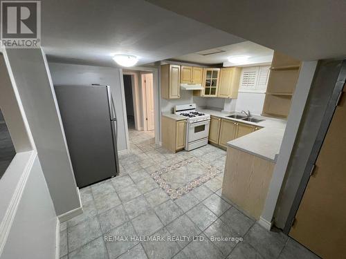 9762 Keele Street, Vaughan, ON - Indoor Photo Showing Kitchen With Double Sink