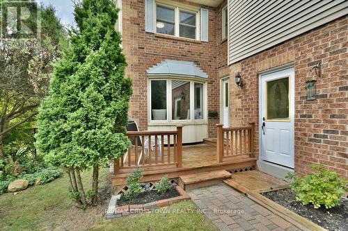 39 Peevers Crescent, Newmarket, ON - Outdoor