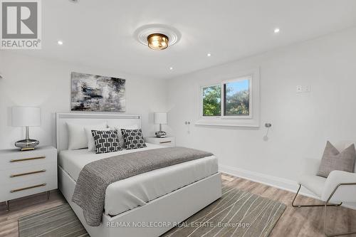 130 Dew Street, King, ON - Indoor Photo Showing Bedroom