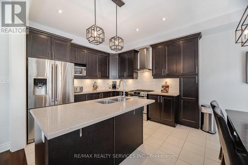 31 Humberstone Crescent, Brampton (Northwest Brampton), ON - Indoor Photo Showing Kitchen With Double Sink With Upgraded Kitchen